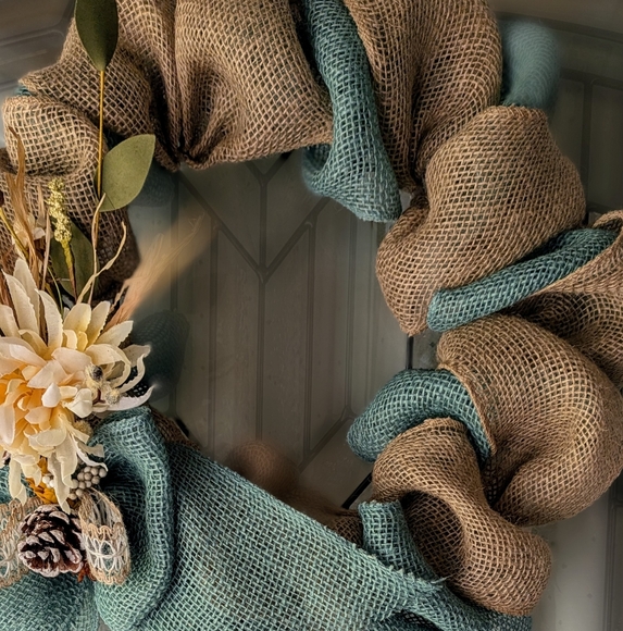 Beautiful Mix Burlap - Picture 10 of 13